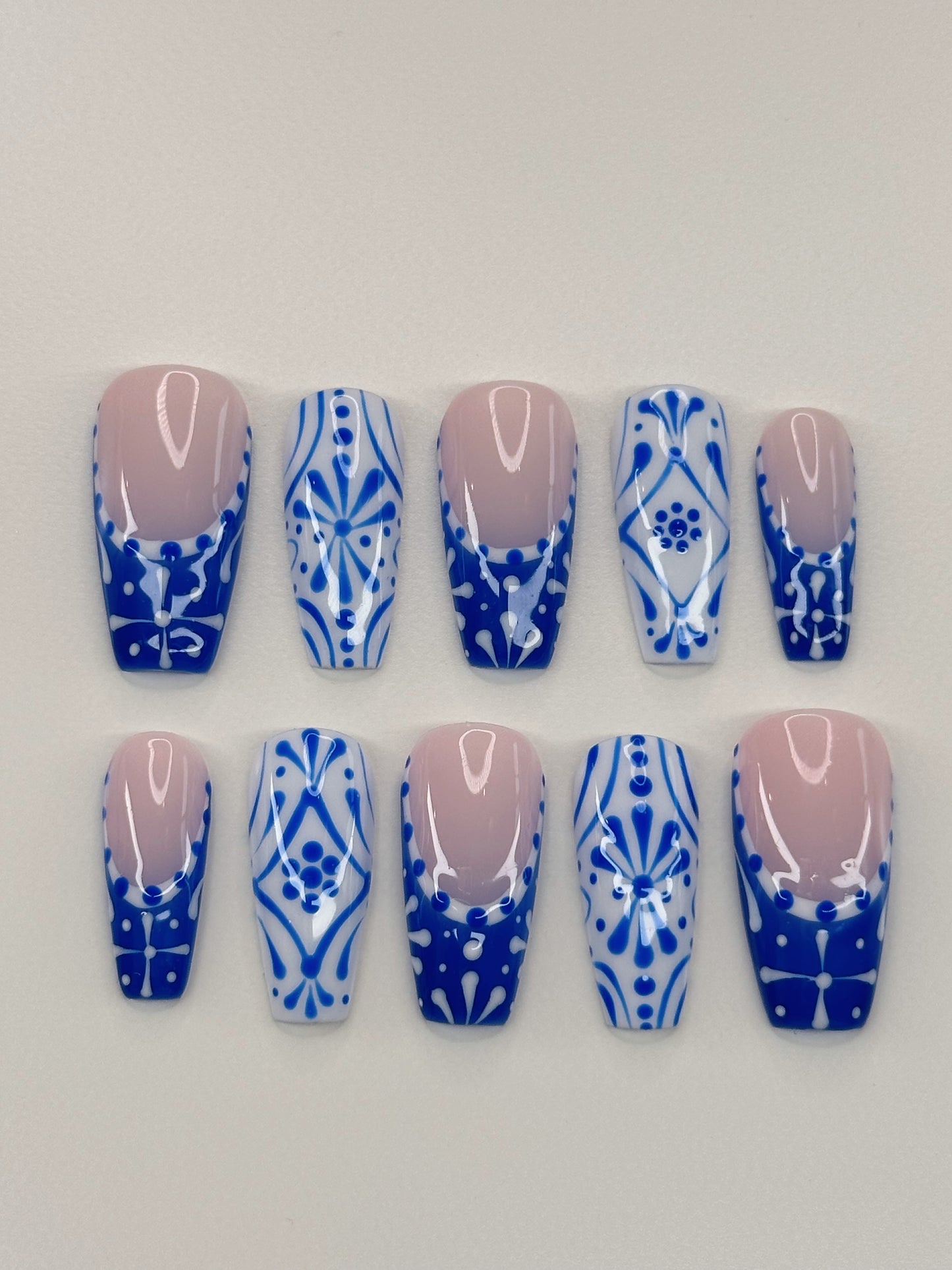 Azul￼
