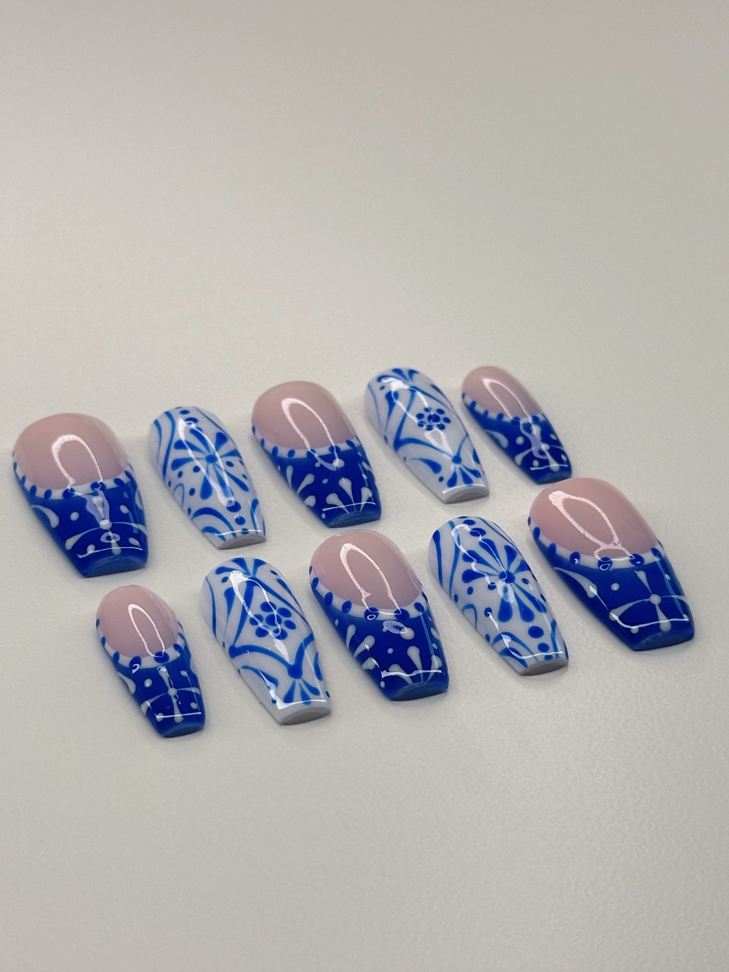 Azul￼