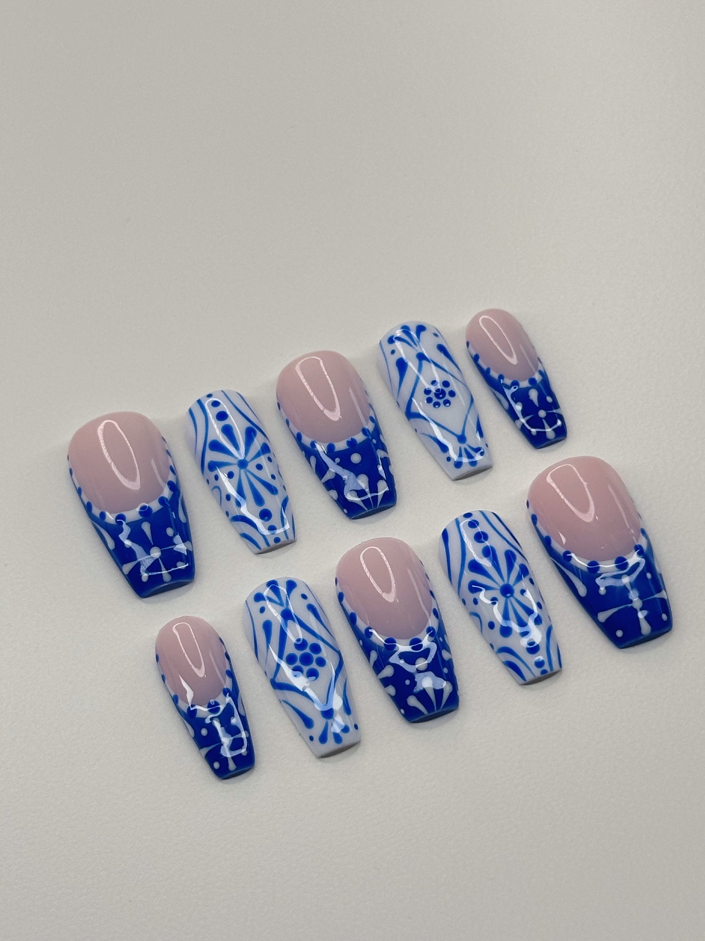 Azul￼